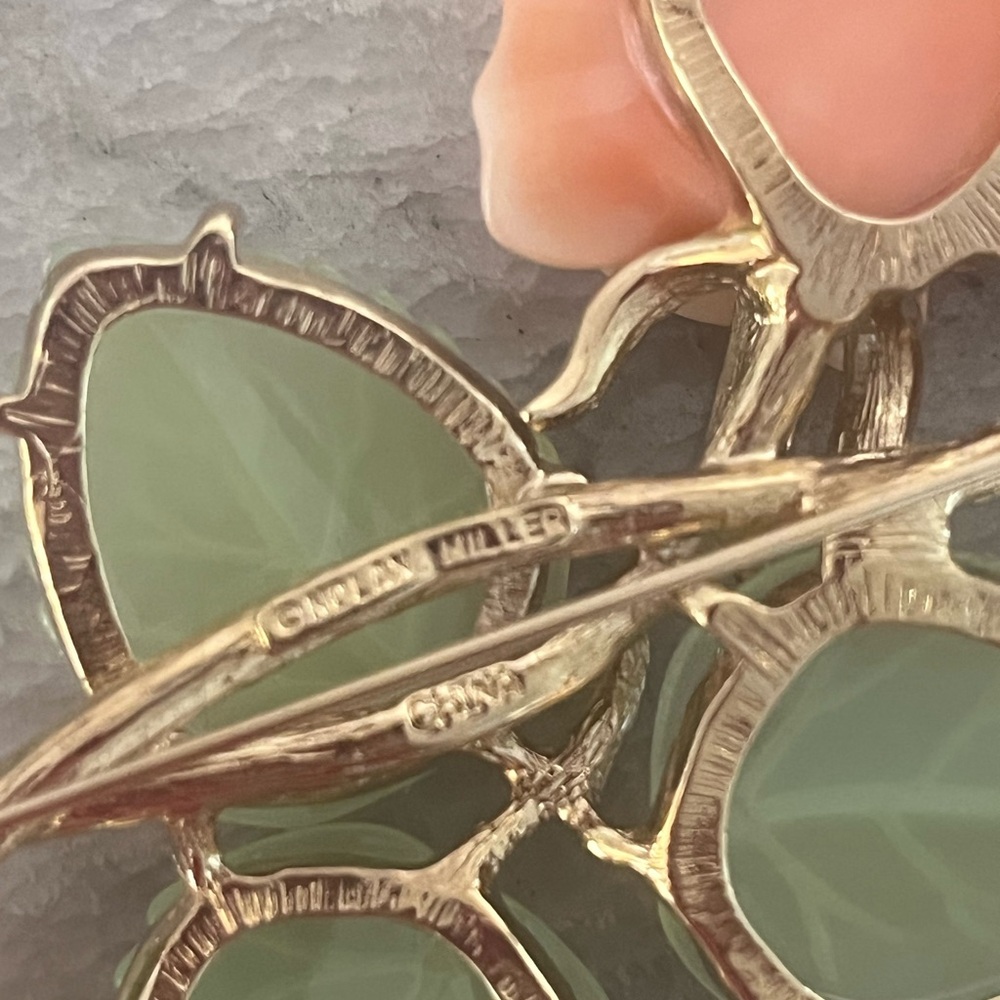 Nolan Miller collectible brooch - Picture 4 of 4